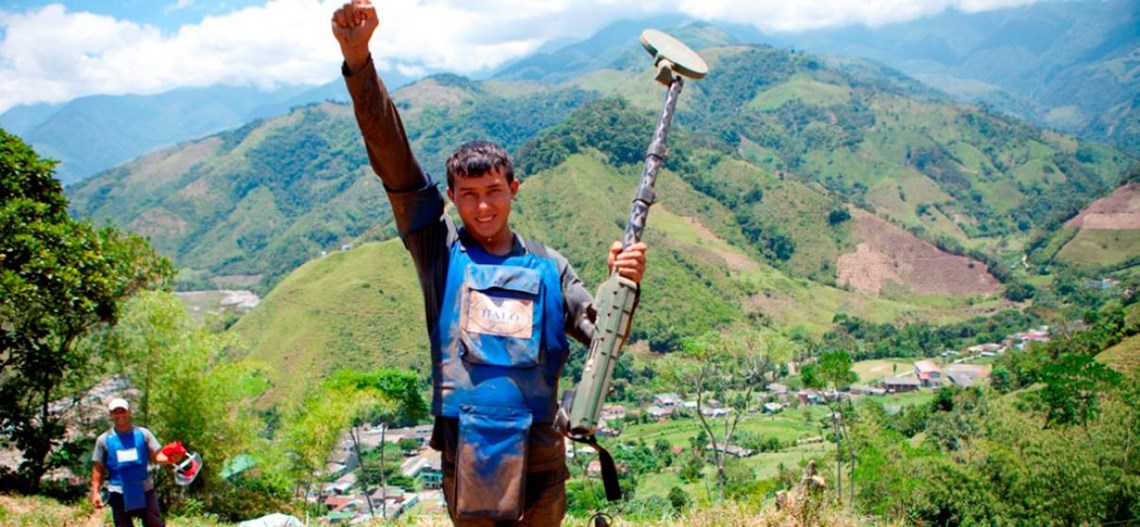 Deminer Jorge Daza celebrates clearing HALO’s first mine in Colombia, nearly three years ago