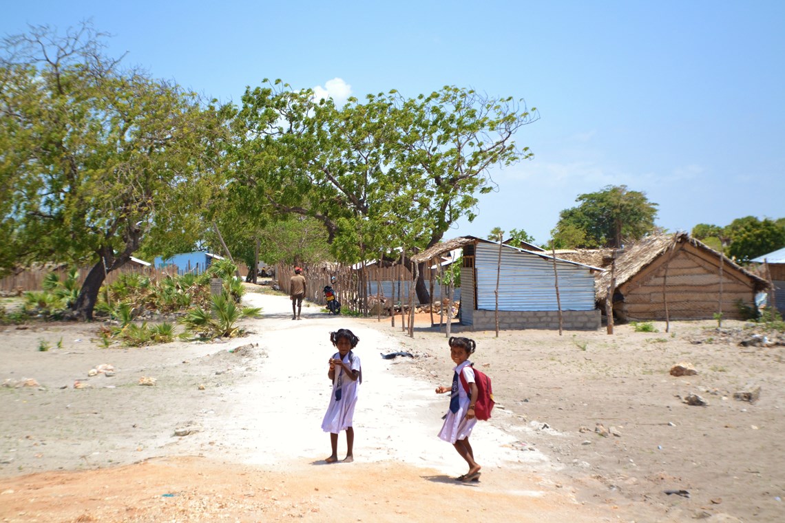 Children walking safely on cleared mine free land in Sri Lanka, HALO Trust