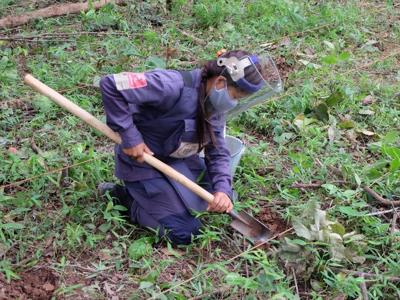 Link to Women leading UXO clearance in Laos
