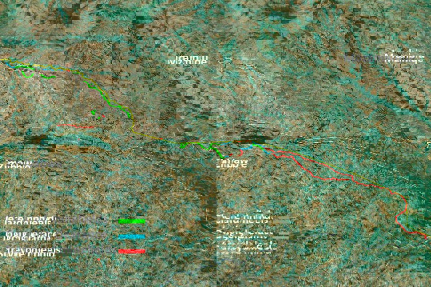 Satellite image showing the border of Zimbabwe and Mozambique, highlighting cleared minefields, ongoing clearance, and surveyed minefields.