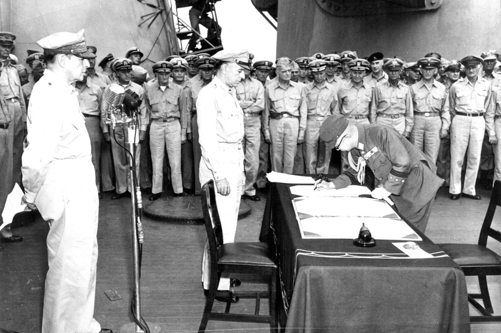 Japanese-General-Signs-Unconditional-Surrender-Documents-2HX4K52