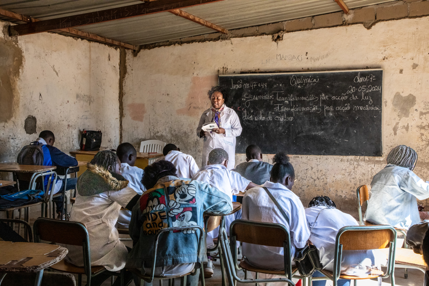 Students of the Princess Diana School in Huambo today