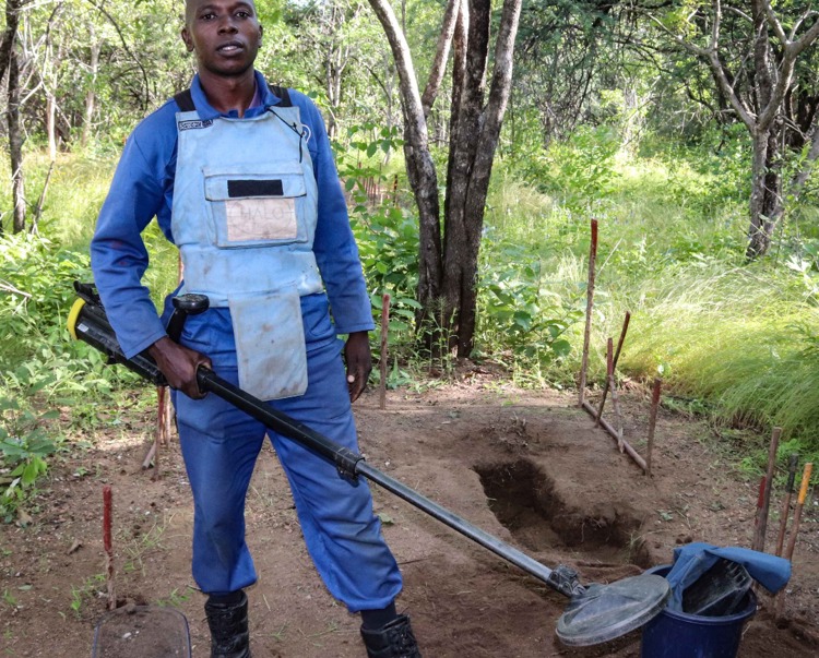 Kudakwashe Karubwa, a deminer in Zimbabwe