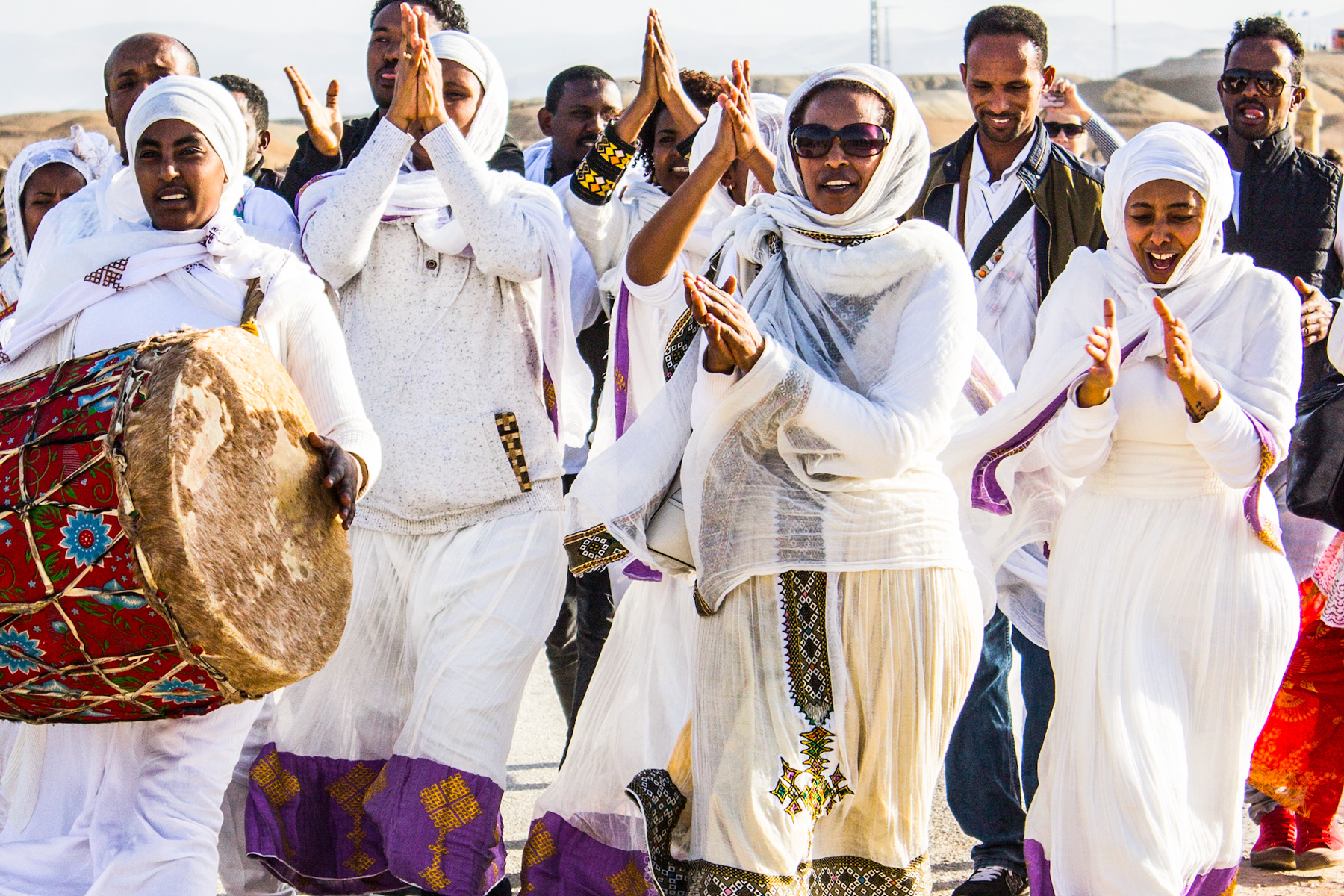 pilgrims-to-the-baptism-site-halo-trust.jpg