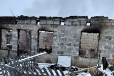 Згарище господарської будівлі