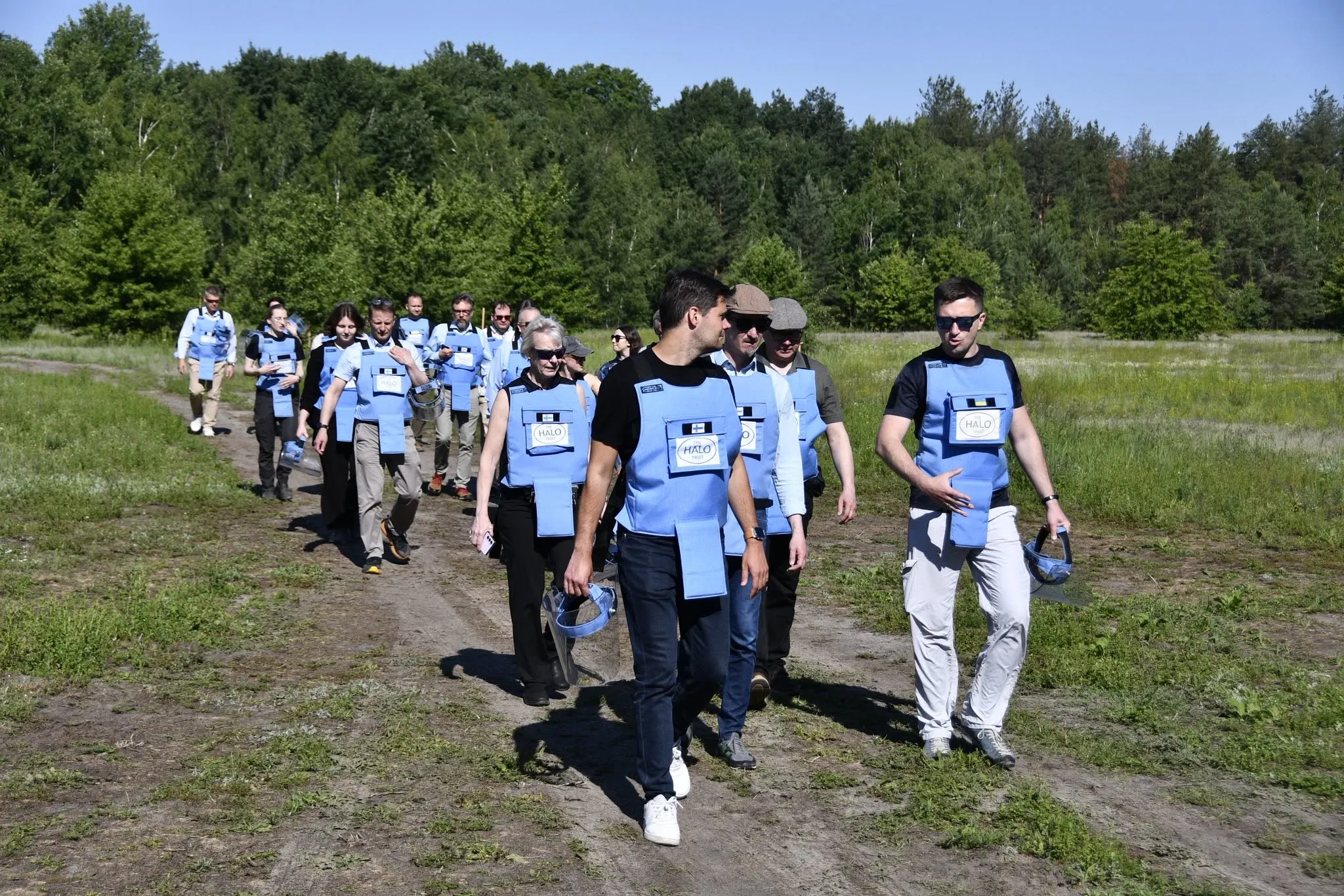 Hosti ta predtsavnyky HALO na shliakhu do dilianky rozminuvannia