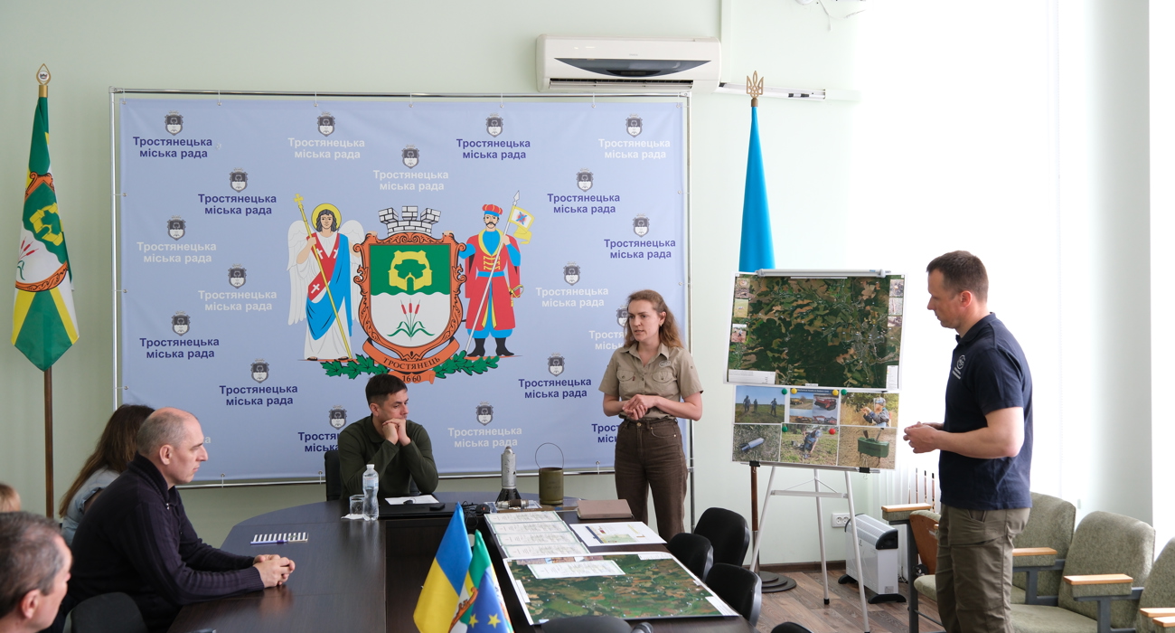 Представниця ХАЛО презентує результати розмінування на Сумщині