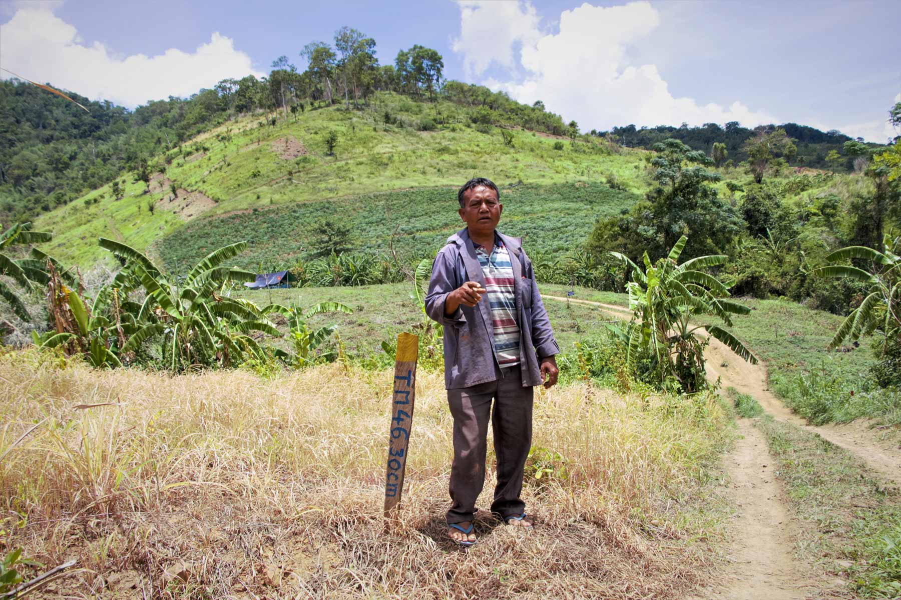 Banteay-Chas-Ba-Huy-Pork-Chei-Anti-Tank-Mine-Marker-Cambodia-Halo-Trust