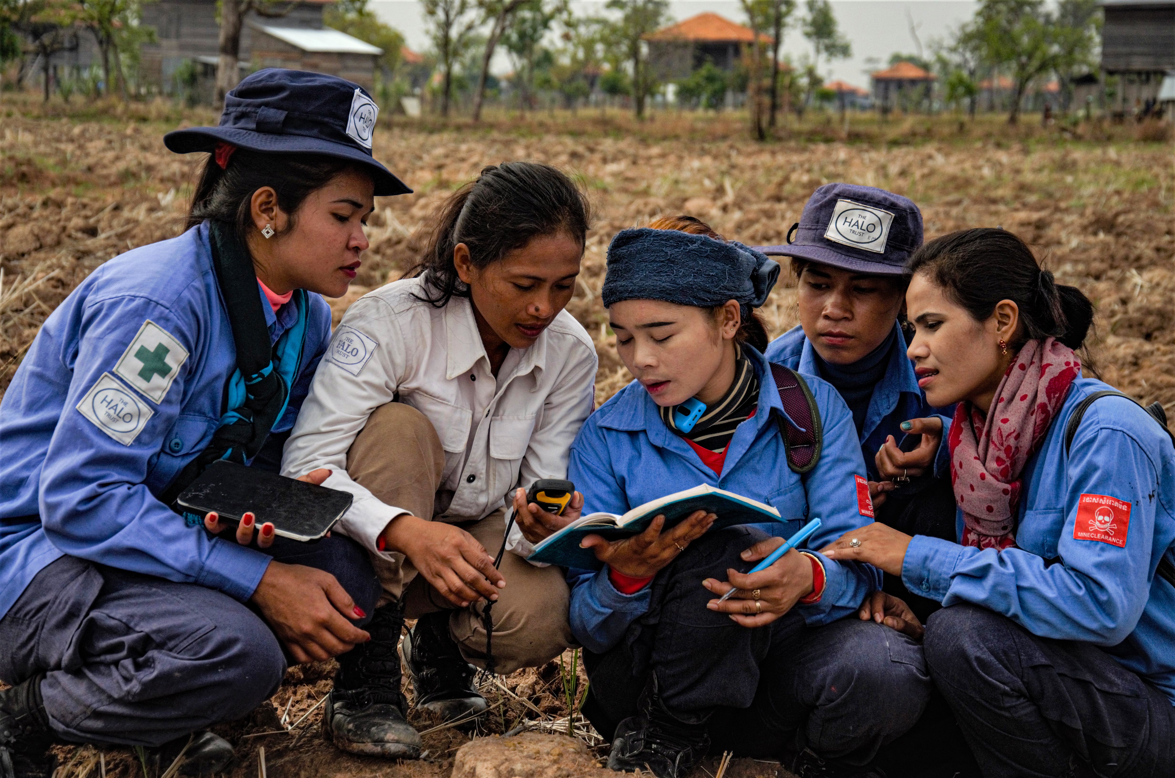 surveyeod-team-oddar-meanchey-1.jpg
