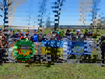 Спільне фото команди ХАЛО та партнерів після висадки