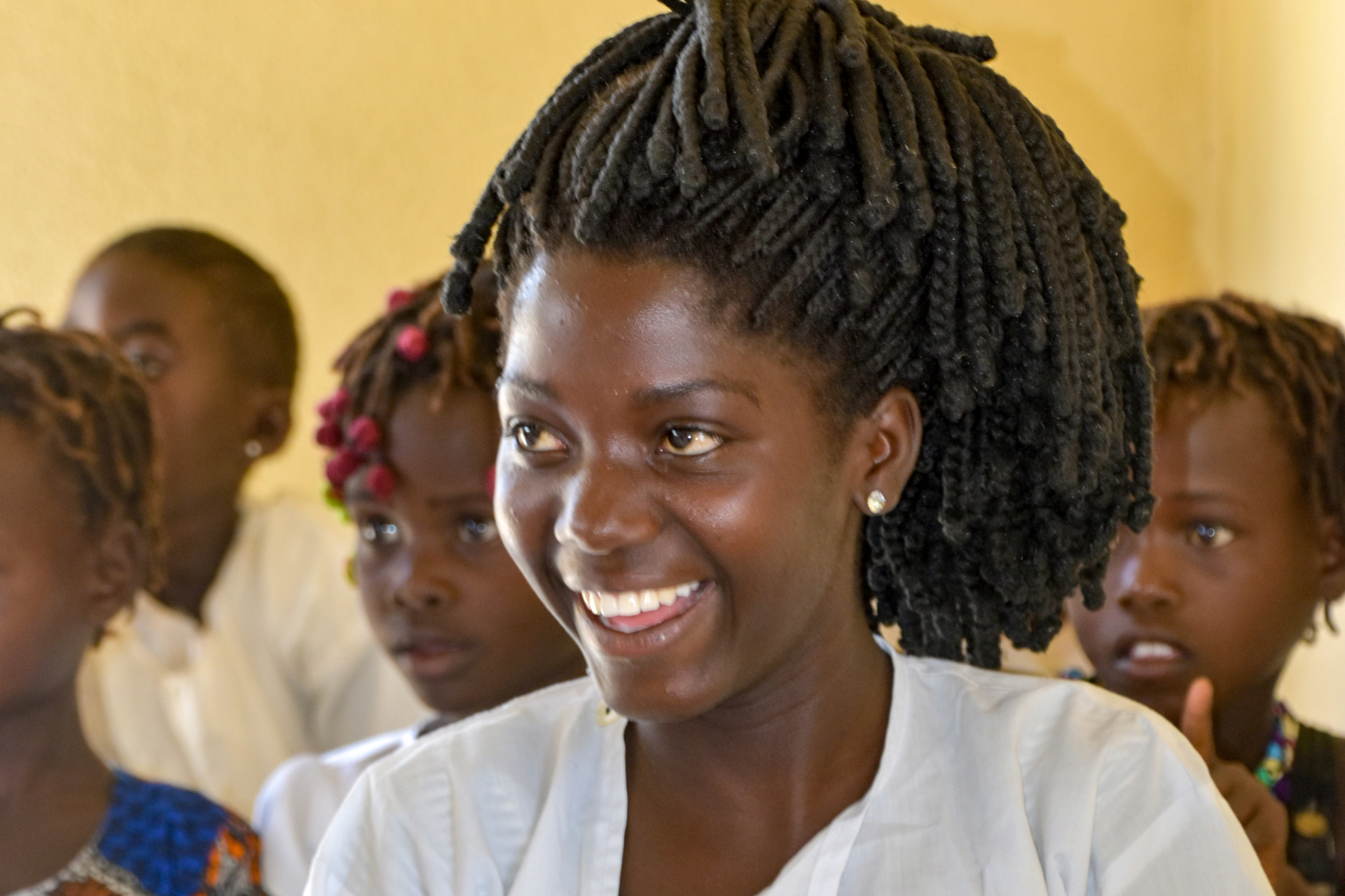 Kids inside ENI Kanenguerere school