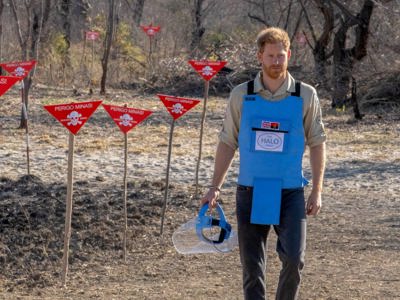 Link to Prince Harry in Angola with HALO